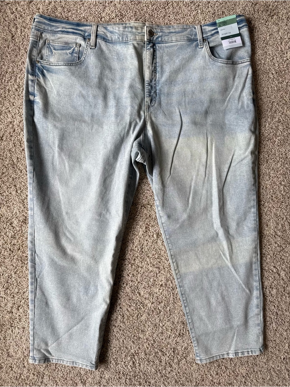 Women's Light Wash Straight Leg Jeans